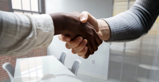 Premier salarié : nos conseils pour réussir son premier recrutement !