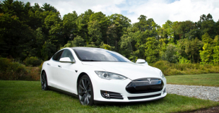 Une Tesla en LLD ou LOA comme voiture de fonction pour le chef d'entreprise !	