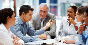 Mutuelle de groupe et mutuelle collective : explications, comment choisir ?