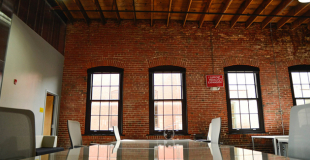 Faut-il louer ou acheter les bureaux de son entreprise ?