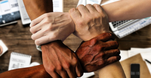 Happy management ou le bonheur en entreprise : quel est ce concept ?