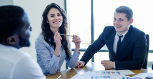 Comment recruter un bon commercial ?