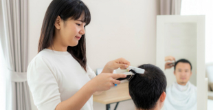Coiffeur à domicile en auto-entrepreneur : conseils pour se lancer