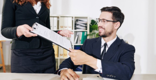 Courtier en RC Pro : avantages et comparateur !