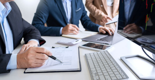 Prêt à remboursement différé professionnel : fonctionnement, utilité, simulation