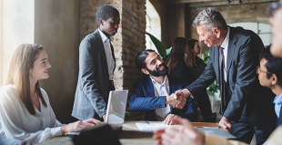 Céder son entreprise : auprès de qui prendre conseil ?