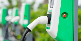 Borne de recharge camping : conseils, devis et aides