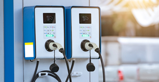 Borne de recharge TPE/PME : conseils, devis et aides