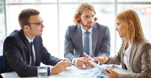 Actionnaire salarié : définition, rôle, avantages et inconvénients