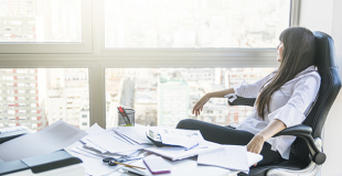 Employeurs : quelles mesures appliquer en cas de forte chaleur en entreprise ?